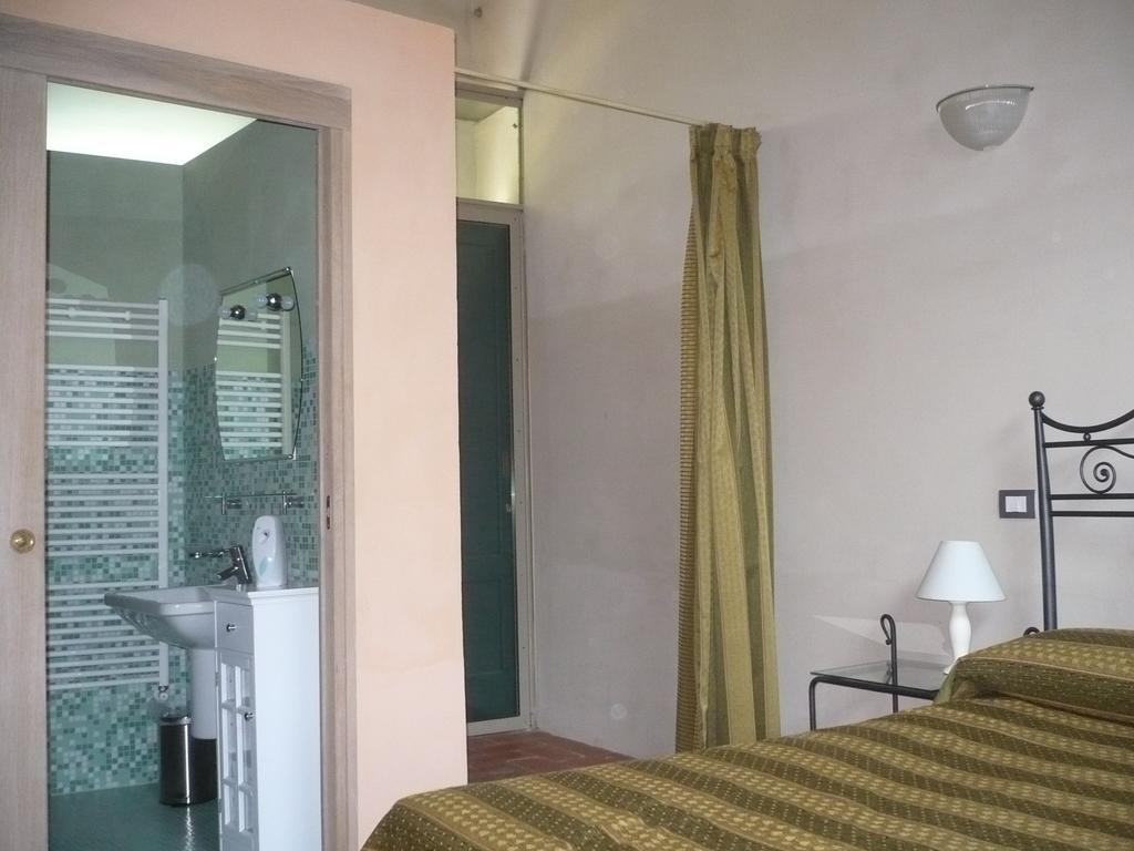 ريباربيلا Casa Vacanze "Casale Al Pino" المظهر الخارجي الصورة