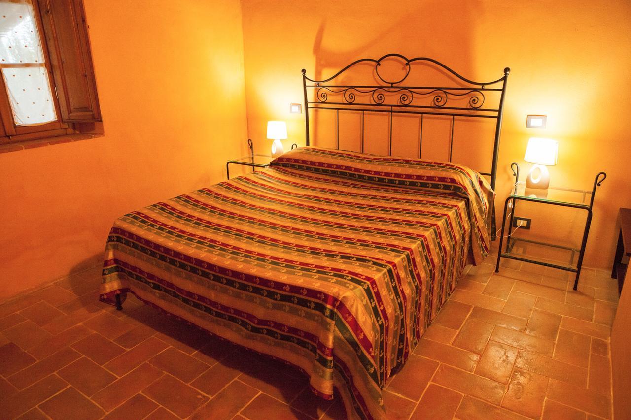 ريباربيلا Casa Vacanze "Casale Al Pino" المظهر الخارجي الصورة