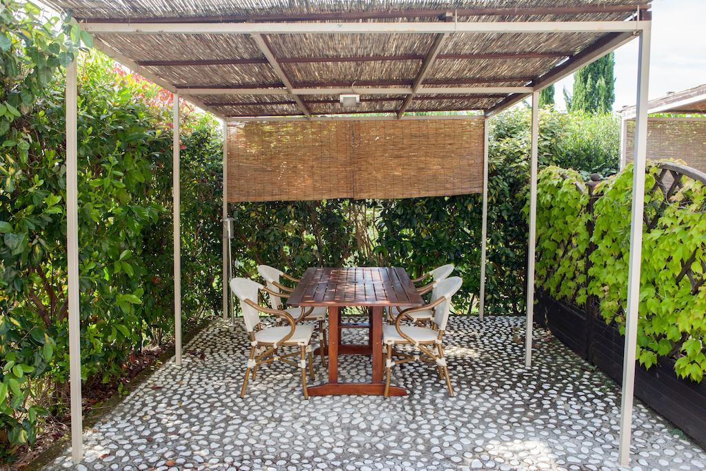 ريباربيلا Casa Vacanze "Casale Al Pino" الغرفة الصورة